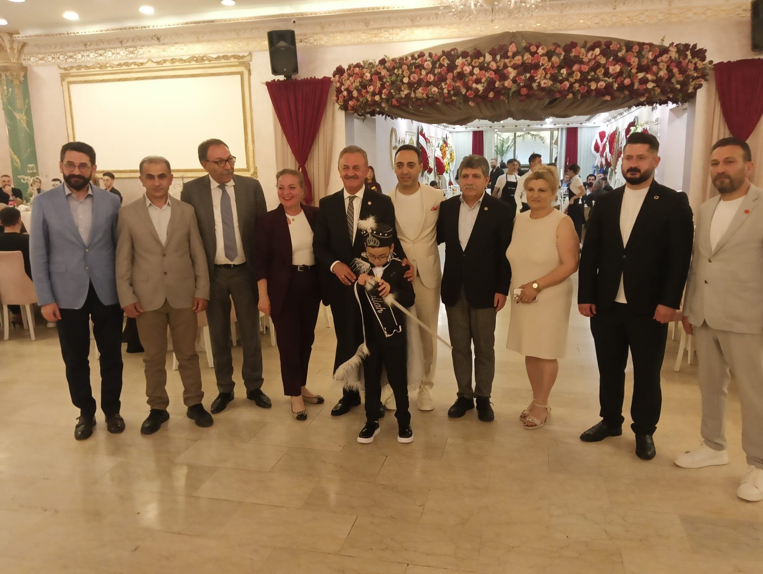 İş ve Siyaset Dünyası Bu Düğünde Buluştu!