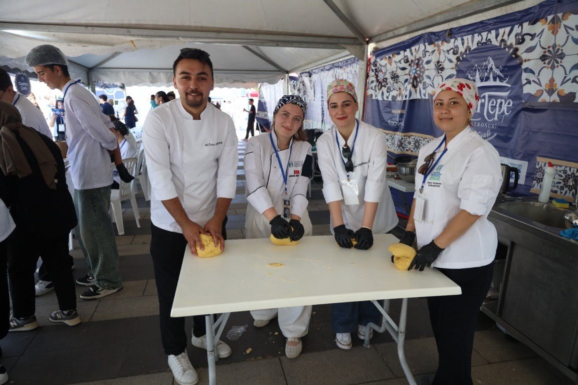 Kartepe Gastronomi Festivali’nde Atölyelere Yoğun İlgi